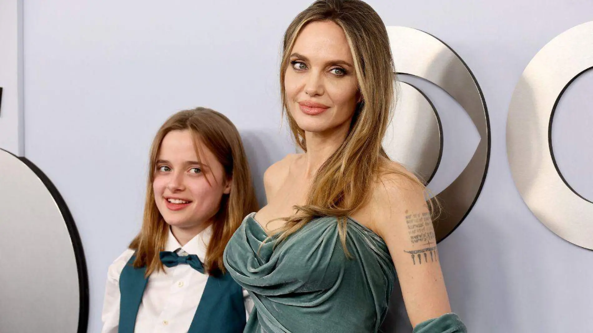 Angelina Jolie con su hija Vivienne